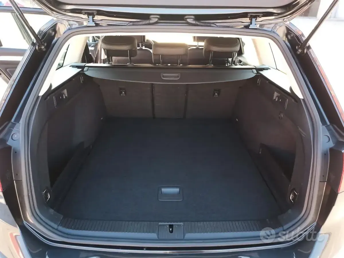 Usata VW Passat Executive 150 CV (110 kW) 2018 Station wagon