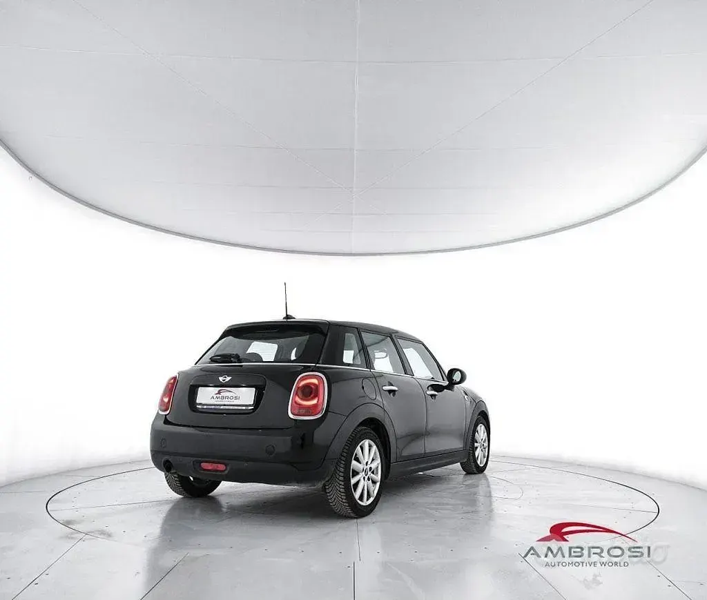 Usata Mini One D 95 CV (69 kW) 2016 Nero Utilitaria