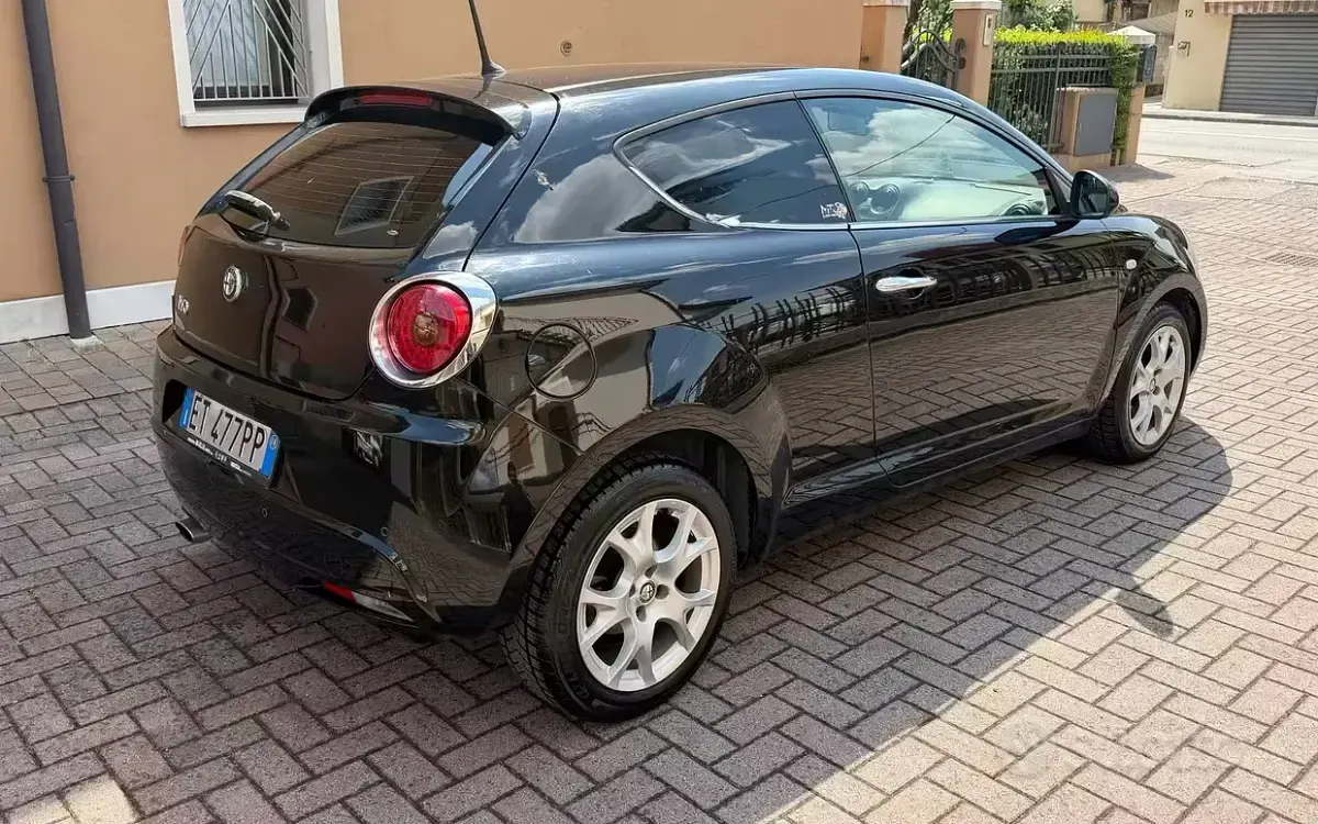Usata Alfa Romeo MiTo 85 CV (62 kW) 2014 Nero Utilitaria