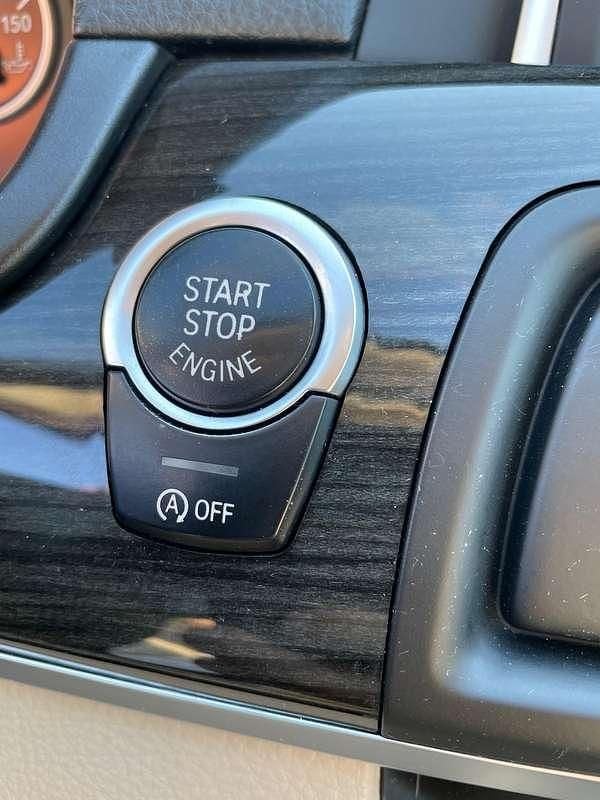 Usata BMW 525 Luxury Line 218 CV (160 kW) 2015 Nero Station wagon