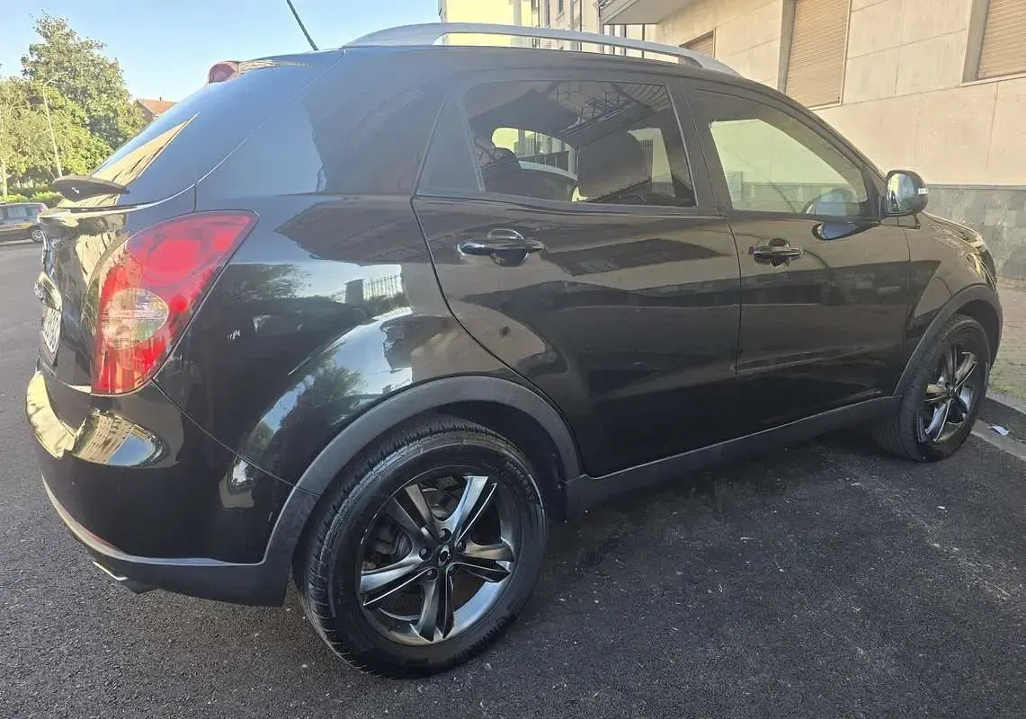Usata SsangYong Korando 175 CV (128 kW) 2011 Nero SUV