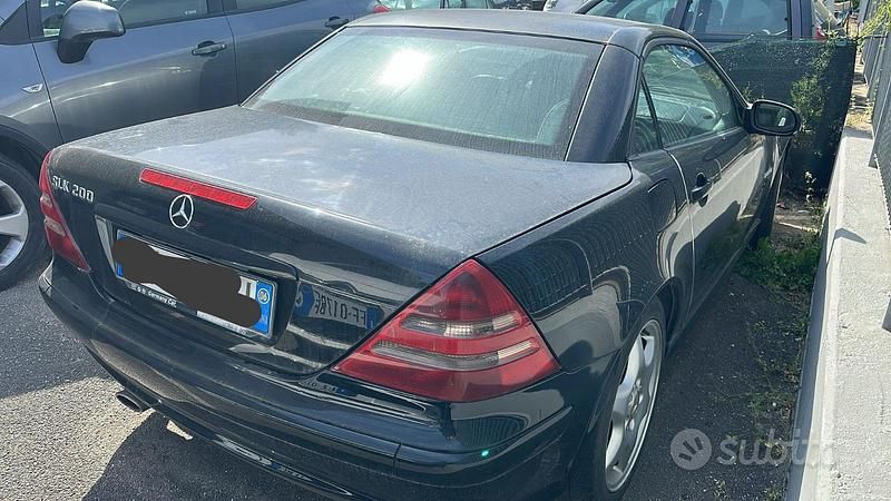Usata Mercedes SLK200 163 CV (119 kW) 2002 Nero Cabrio