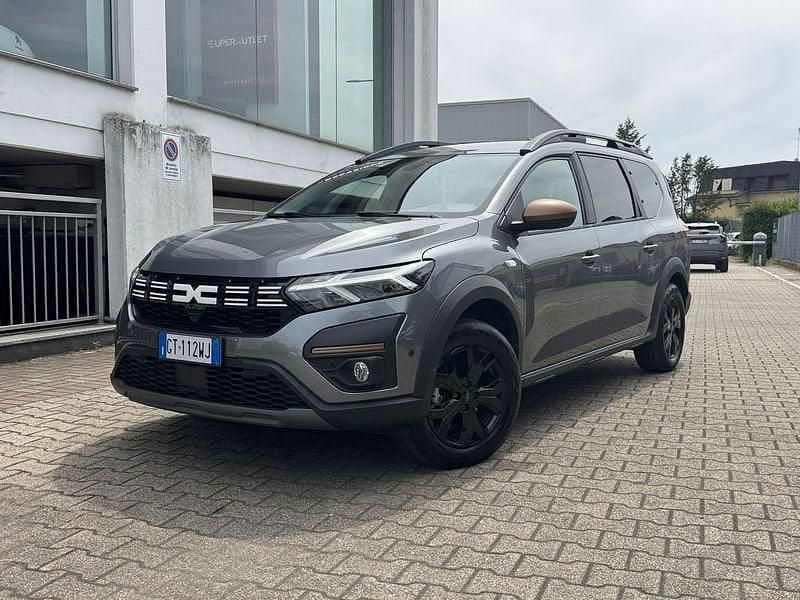 Usata Dacia Jogger Extreme 143 CV (105 kW) 2024 Grigio Monovolume