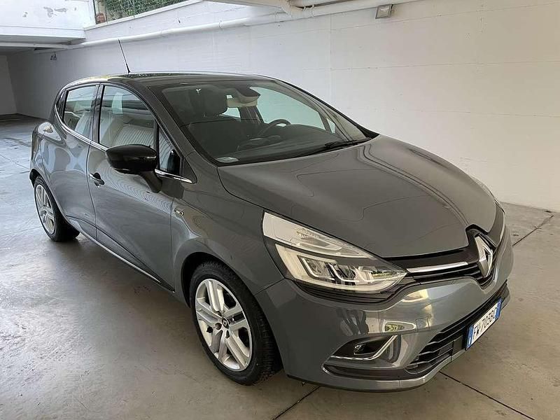 Usata Renault Clio IV Zen 90 CV (66 kW) 2019 Grigio Berlina