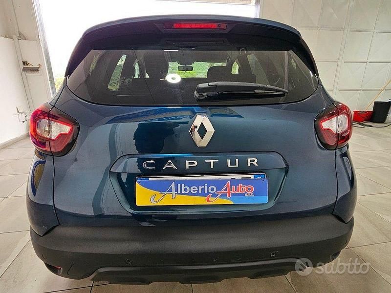 Usata Renault Captur 110 CV (80 kW) 2019 Blu SUV