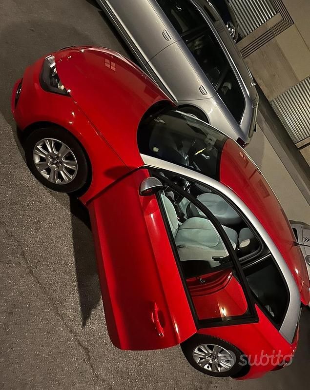 Usata Audi A1 Attraction 90 CV (66 kW) 2011 Rosso Utilitaria