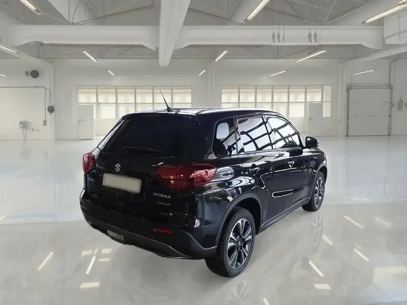 Usata Suzuki Vitara 102 CV (75 kW) 2023 Nero SUV