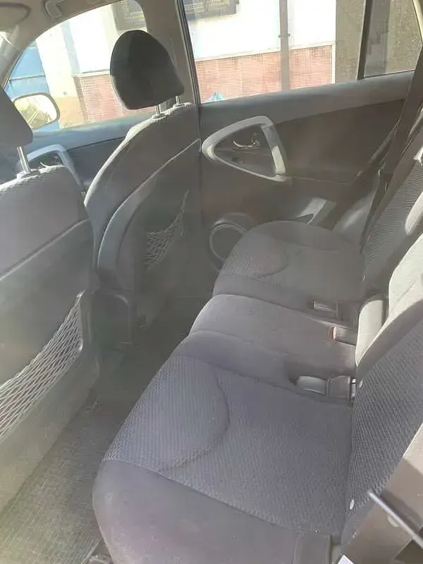 Usata Toyota RAV4 Sol 136 CV (100 kW) 2007 Grigio SUV