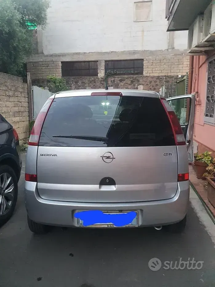 Usata Opel Meriva 101 CV (74 kW) 2004 Monovolume