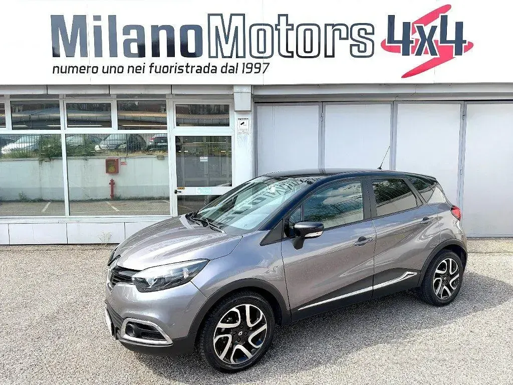 Usata Renault Captur 90 CV (66 kW) 2013 Grigio SUV