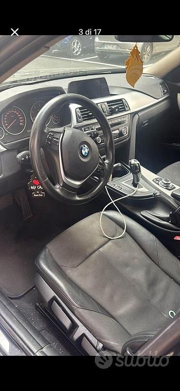 Usata BMW 318 995 CV (731 kW) 2013 Station wagon