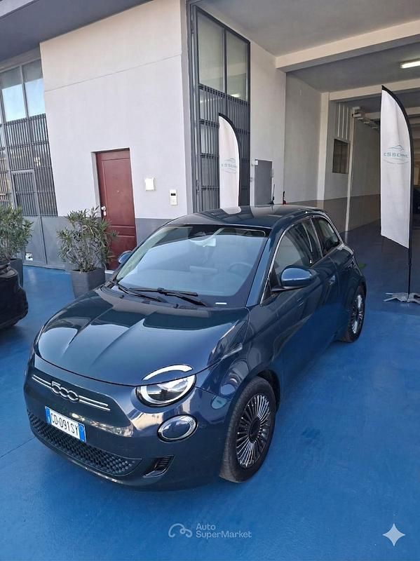 Usata Fiat 500e Opening Edition 42 kW (58 CV) 2020 Verde Berlina