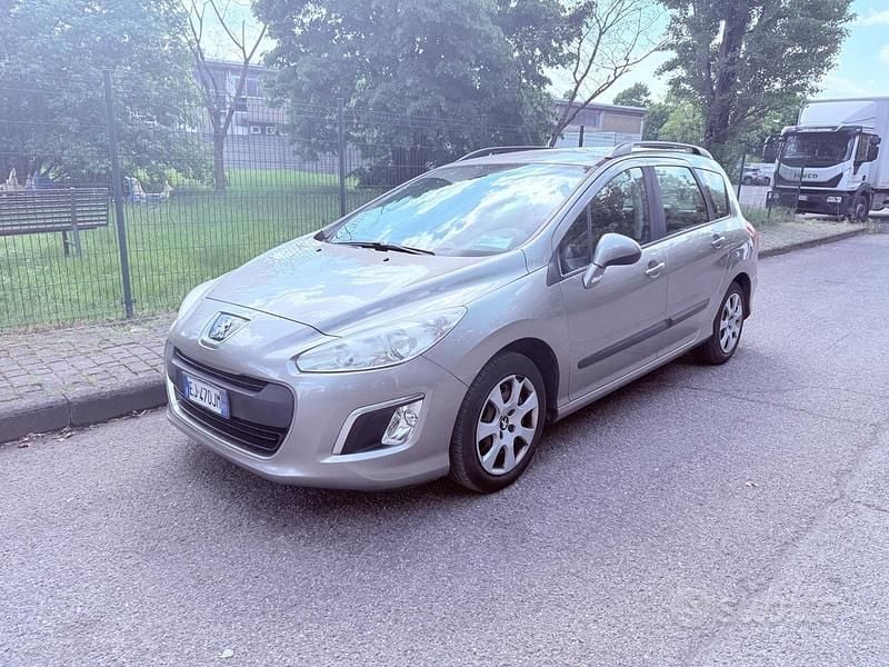 Usata Peugeot 308 92 CV (67 kW) 2011 Beige Station wagon