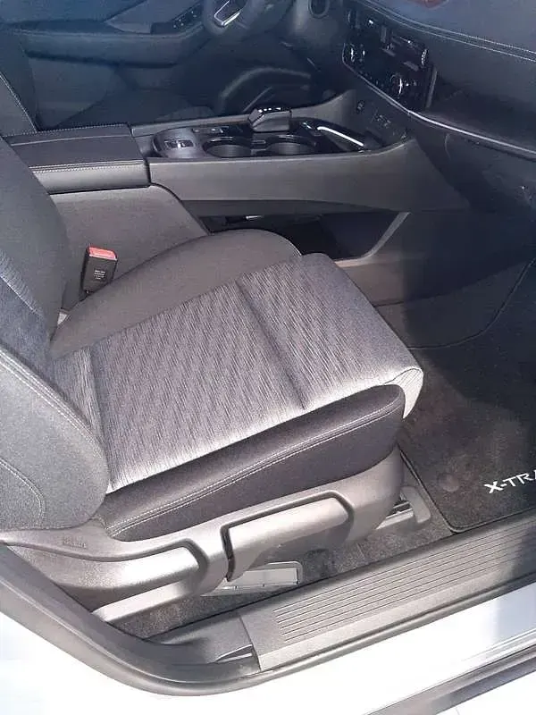 Usata Nissan X-Trail N-Connecta 158 CV (116 kW) 2024 Grigio SUV