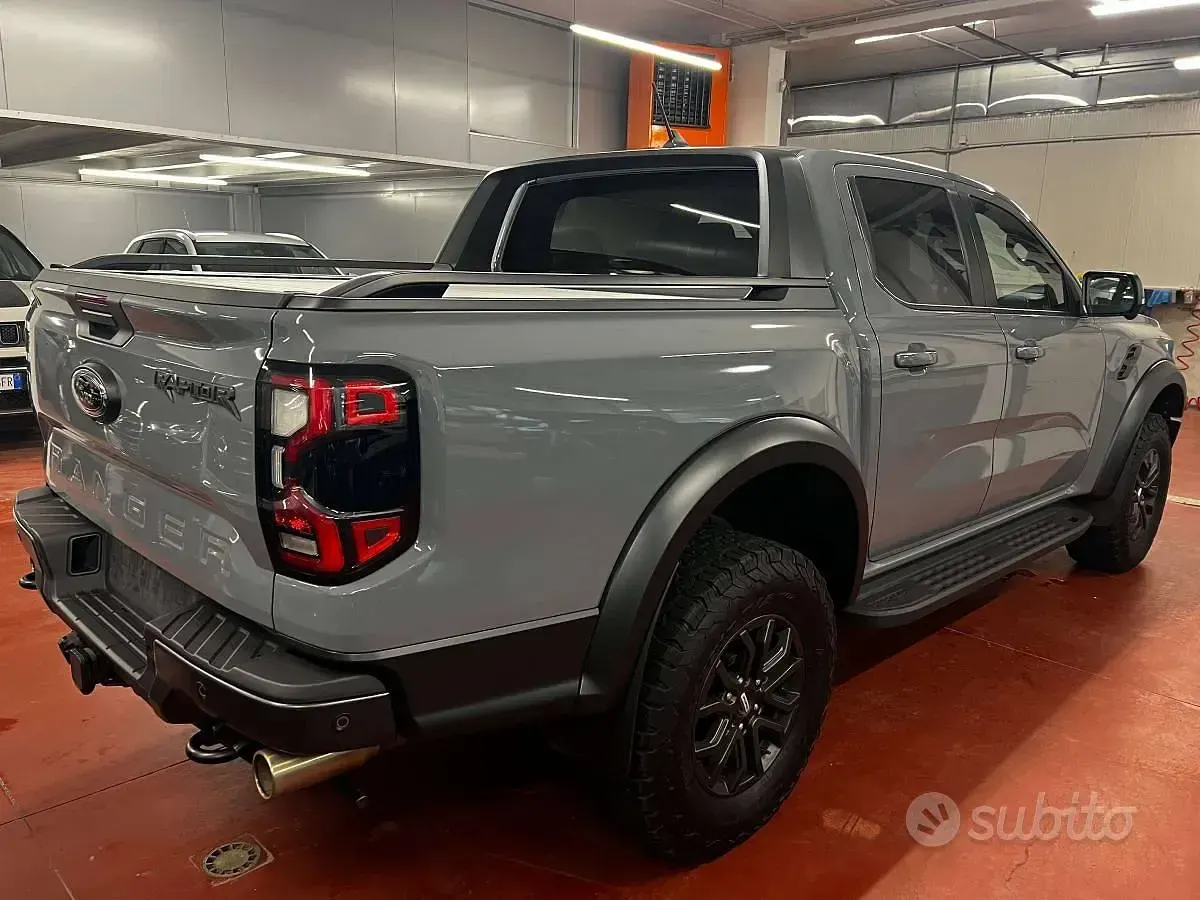 Usata Ford Ranger Raptor 292 CV (214 kW) 2024 Conquer grey Pick-up
