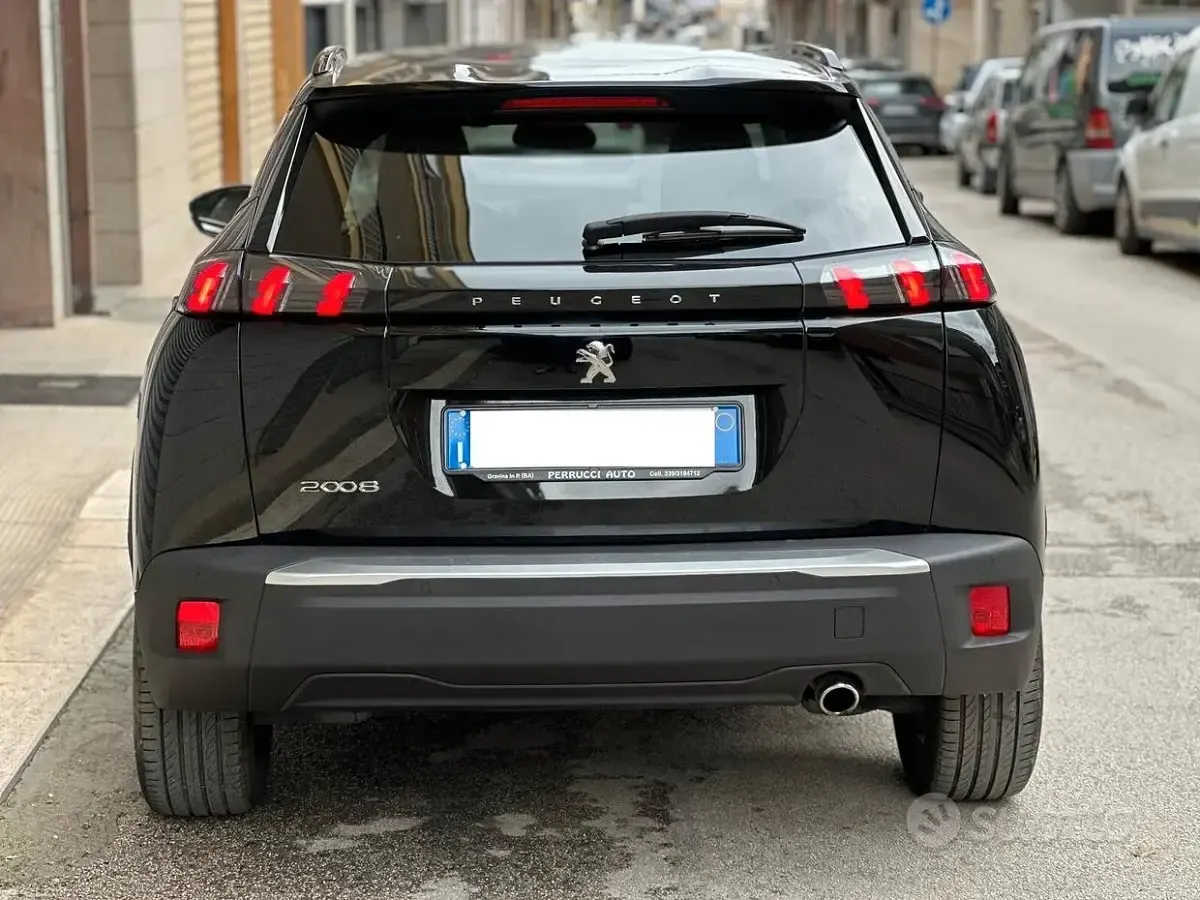 Usata Peugeot 2008 Allure 131 CV (96 kW) 2021 Nero SUV