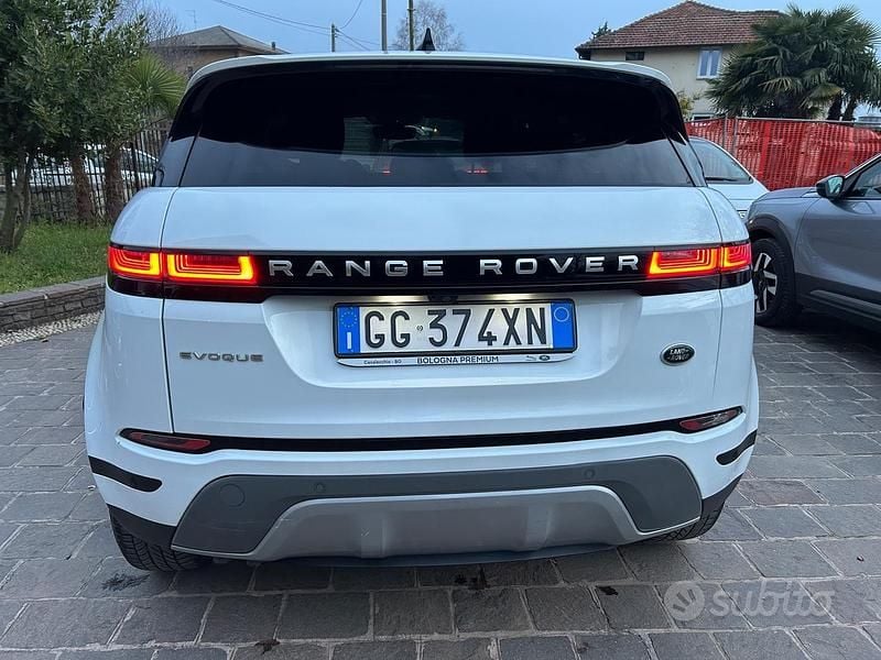 Usado Land Rover Range Rover evoque 163 HP (119 kW) 2021 Branco SUV
