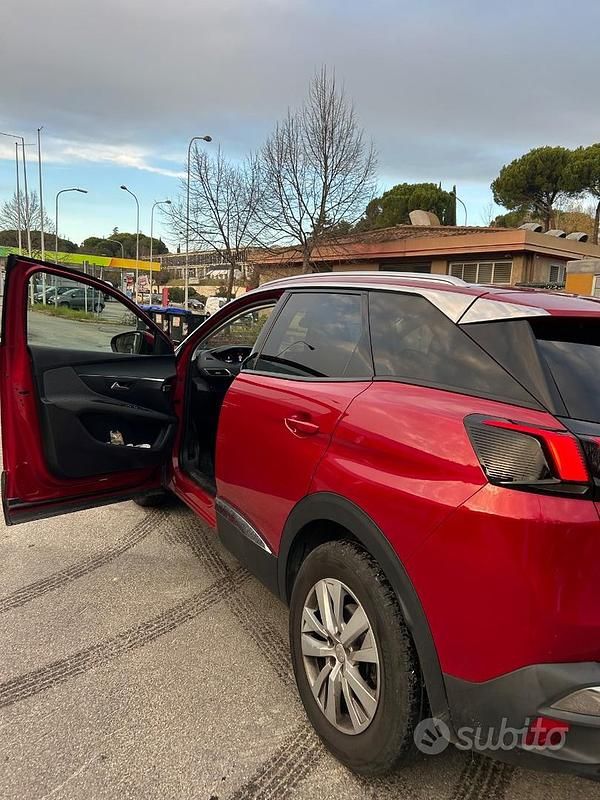 Usata Peugeot 3008 130 CV (95 kW) 2018 Rosso SUV