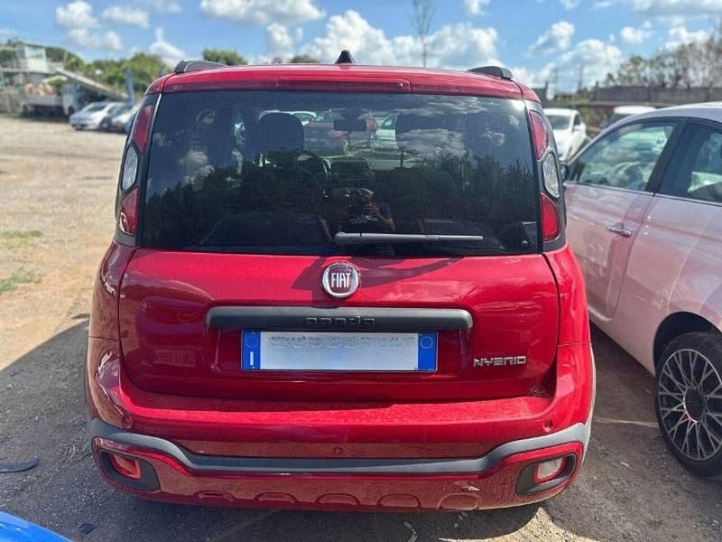 Usata Fiat Panda Cross Cross 70 CV (51 kW) 2025 Rosso Utilitaria