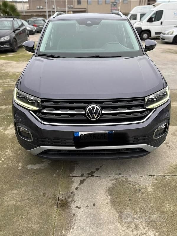 Usata VW T-Cross Advance 150 CV (110 kW) 2021 Grigio SUV