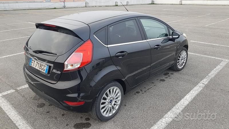 Usata Ford Fiesta Titanium 2013 Nero Utilitaria