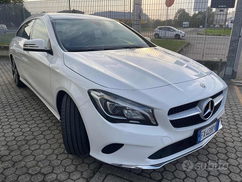 Usata Mercedes CLA200 Shooting Brake 150 CV (110 kW) 2019 Bianco Station wagon