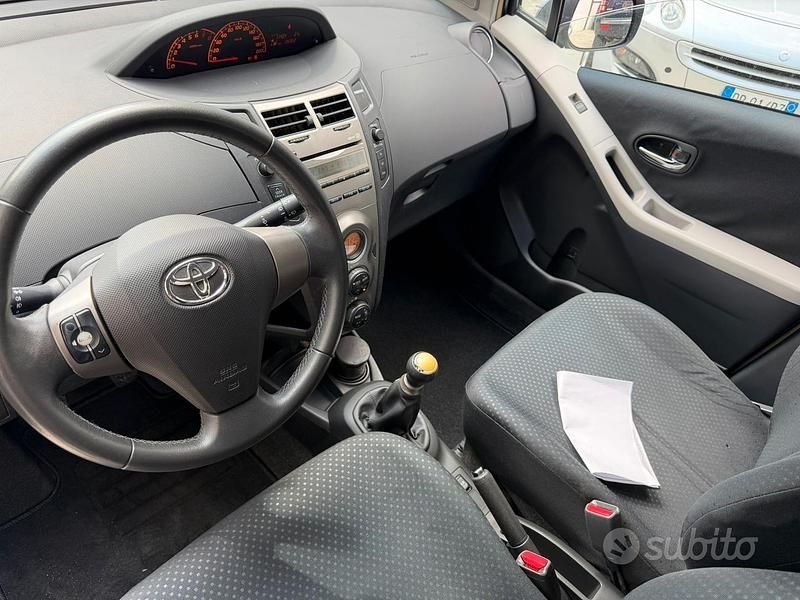 Usata Toyota Yaris 2010 Utilitaria
