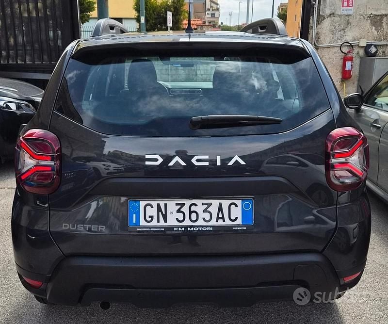 Usata Dacia Duster Prestige 90 CV (66 kW) 2023 Grigio SUV