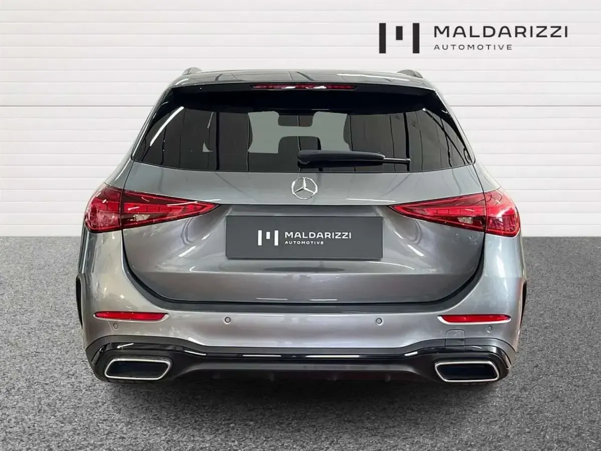 Gebraucht Mercedes C220 AMG Line Premium Plus 197 PS (144 kW) 2024 Grau Kombi