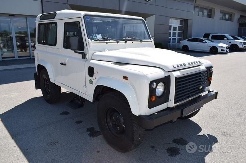 Usata Land Rover Defender S 122 CV (89 kW) 2008 Bianco SUV