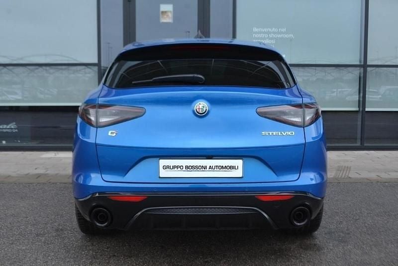 Usata Alfa Romeo Stelvio Veloce 209 CV (153 kW) 2024 Blu SUV
