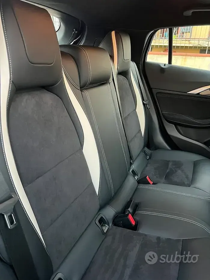 Usata Infiniti Q30 Sport Tech 170 CV (125 kW) 2015 Nero Berlina