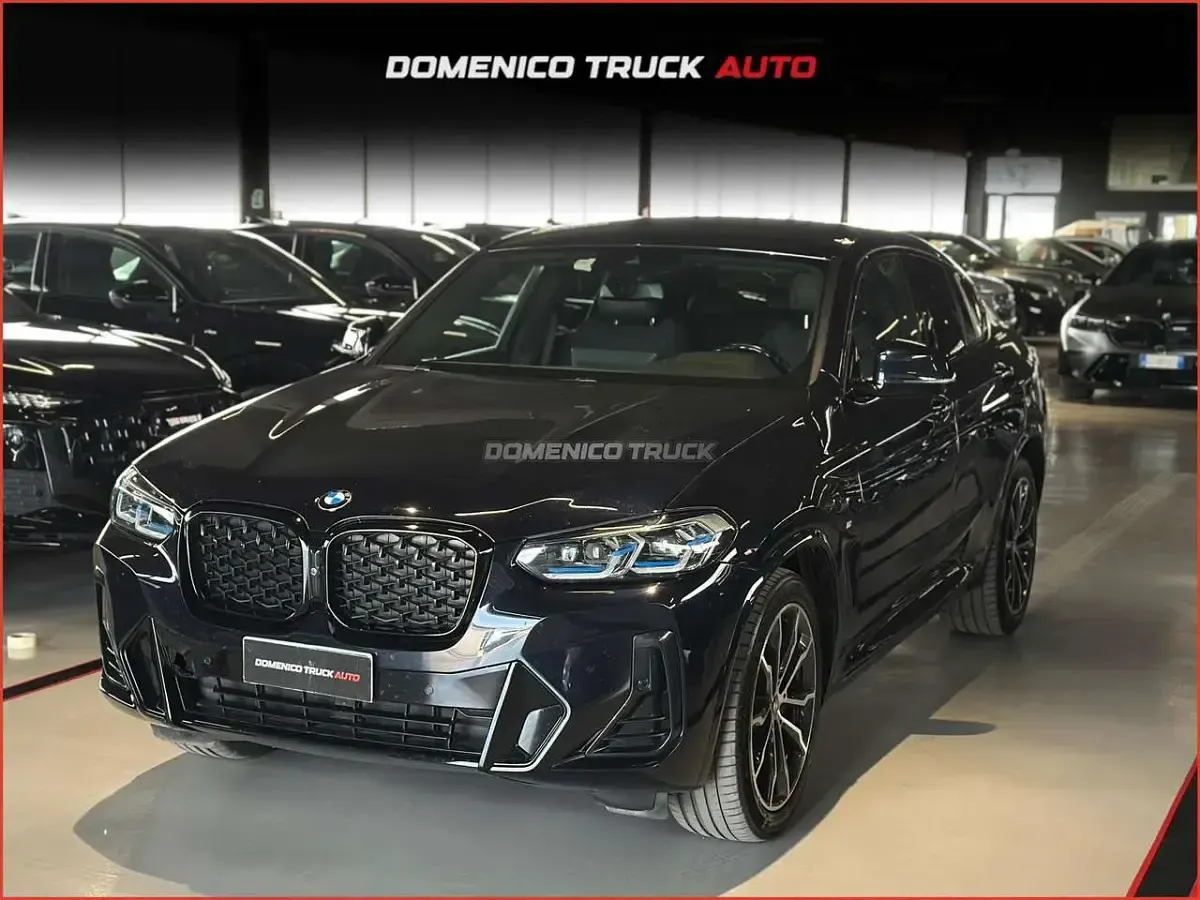 Usata BMW X4 M Sport 184 CV (135 kW) 2022 Blu/azzurro SUV