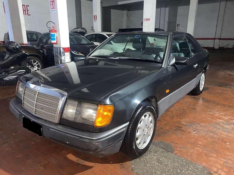 Usata Mercedes 200 136 CV (100 kW) 1987 Nero Coupé