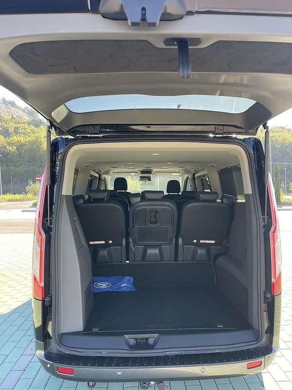 Usata Ford Tourneo Active 170 CV (125 kW) 2024 Nero Monovolume
