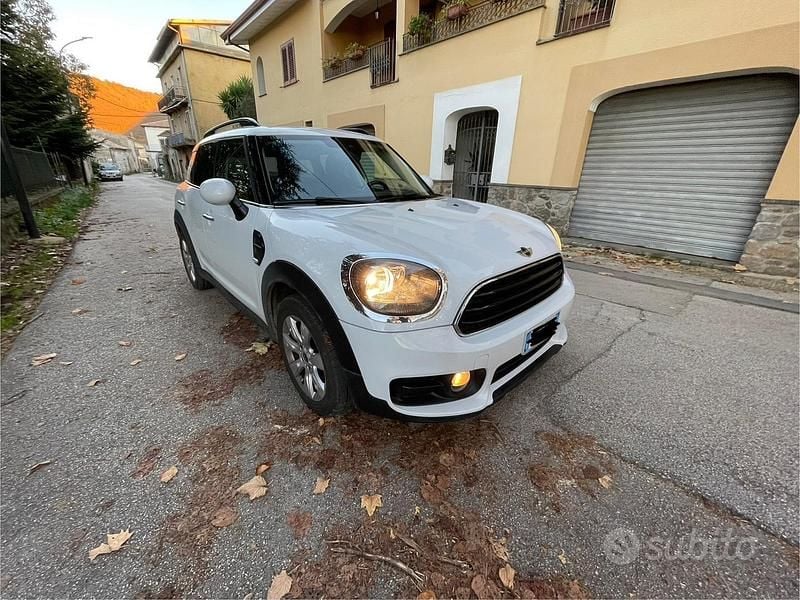 Usata Mini One D Countryman 102 CV (75 kW) 2017 Bianco SUV
