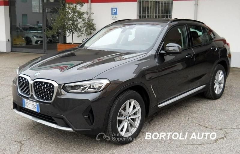 Usata BMW X4 190 CV (139 kW) 2022 Grigio scuro SUV