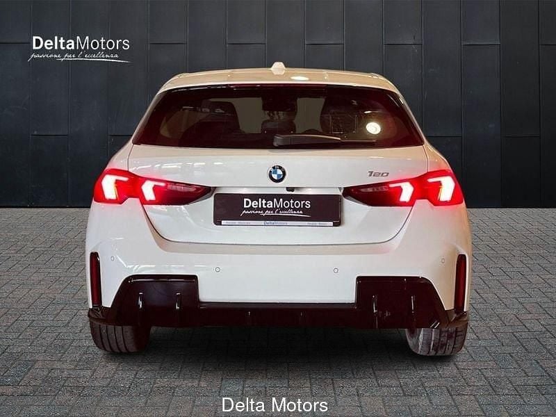 Usata BMW 120 M Sport 170 CV (125 kW) 2024 Bianco Utilitaria