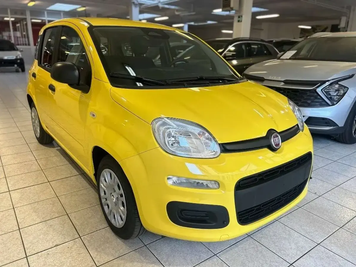 Nuova Fiat Panda Icon 69 CV (50 kW) 2026 Giallo Utilitaria