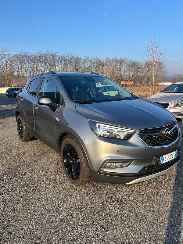 Usata Opel Mokka 140 CV (102 kW) 2017 Gray SUV