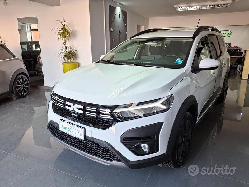 Usata Dacia Jogger Expression 101 CV (74 kW) 2025 Other Monovolume