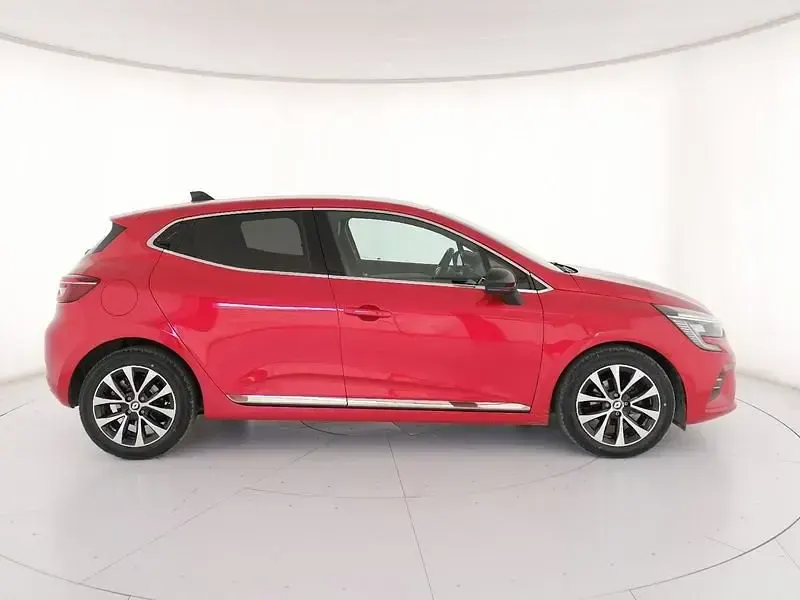 Usata Renault Clio Zen 101 CV (74 kW) 2023 Rosso Utilitaria