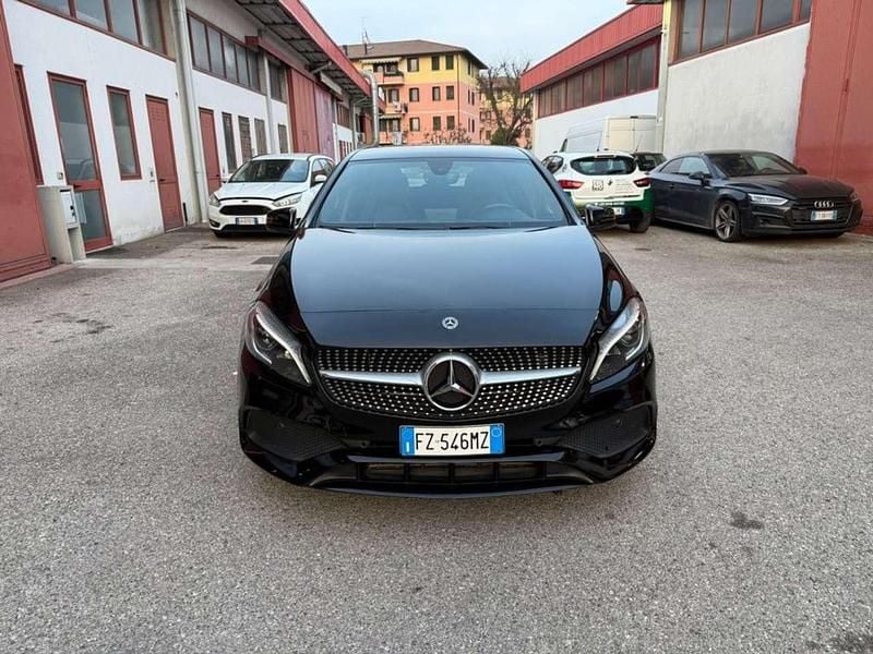 Usata Mercedes A180 Premium 109 CV (80 kW) 2018 Nero Berlina