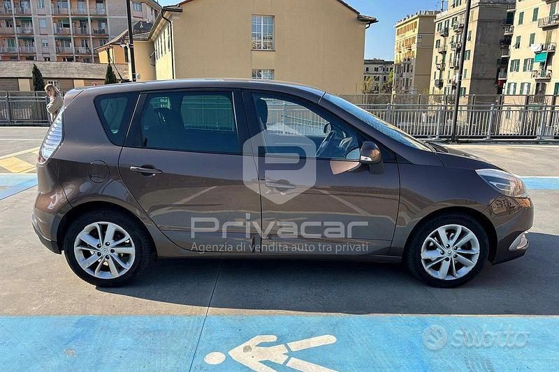 Usata Renault Scénic III XMOD 110 CV (80 kW) 2015 Marrone Monovolume