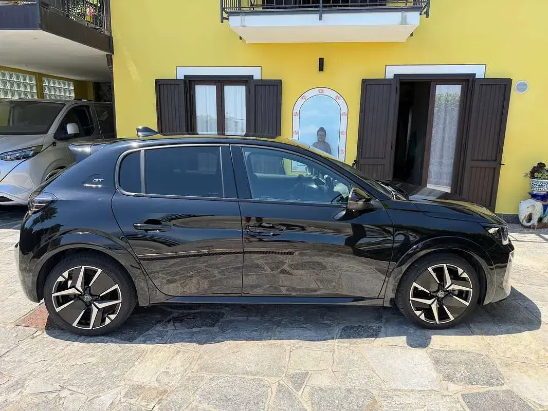 Usata Peugeot 208 GTi 136 CV (100 kW) 2024 Nero Utilitaria