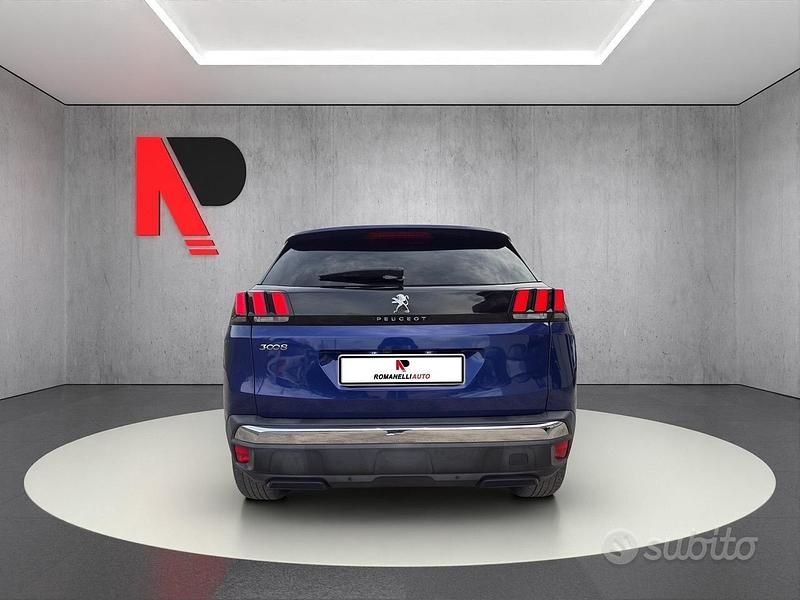 Usata Peugeot 3008 Allure 130 CV (95 kW) 2019 Blu SUV