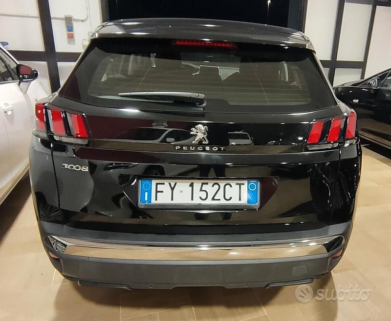 Usata Peugeot 3008 131 CV (96 kW) 2019 Nero SUV