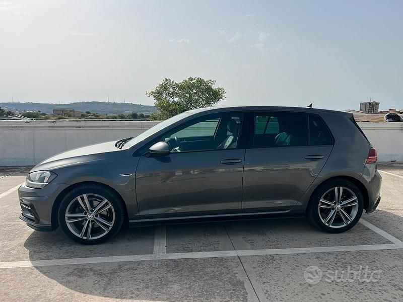 Usata VW Golf VII R-line 2019 Berlina