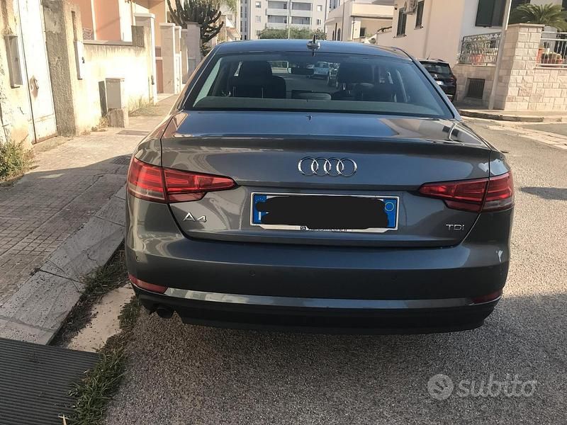 Usata Audi A4 150 CV (110 kW) 2017 Grigio Berlina
