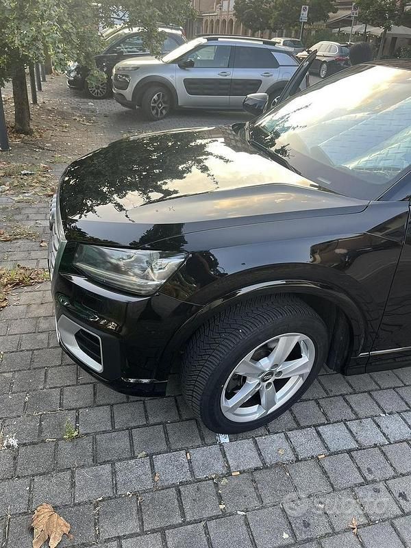 Usata Audi Q2 Business 116 CV (85 kW) 2017 Nero SUV